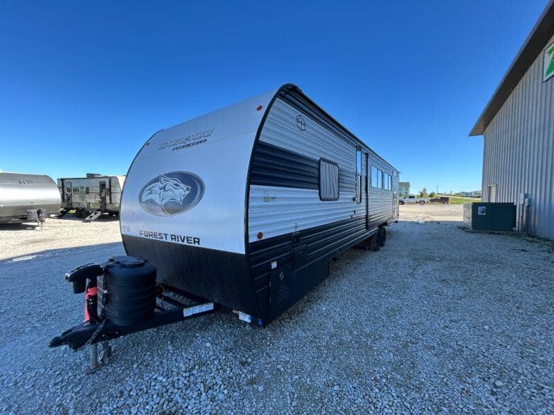 2026 Forest River 2026 Forest River Cherokee Grey Wolf - thumbnail 5