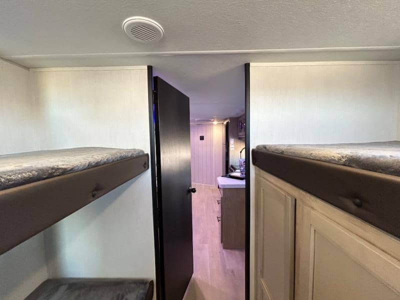 2026 Forest River 2026 Forest River Cherokee Grey Wolf - thumbnail 39