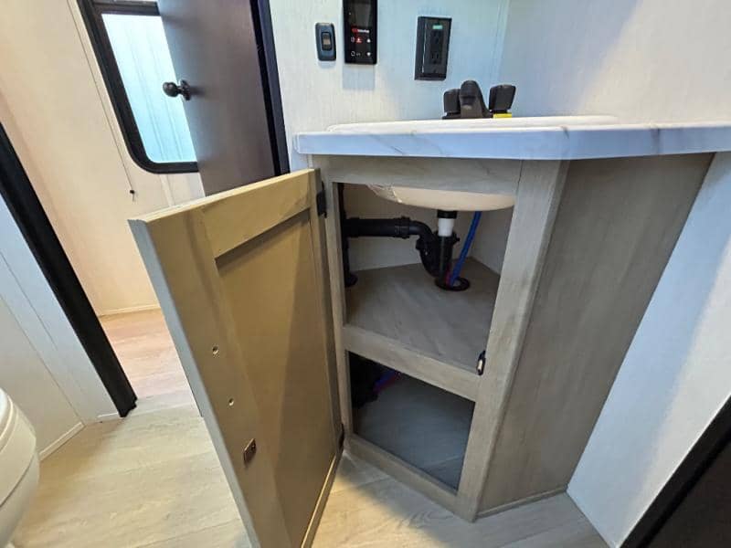 2026 Forest River 2026 Forest River Cherokee Grey Wolf - thumbnail 42