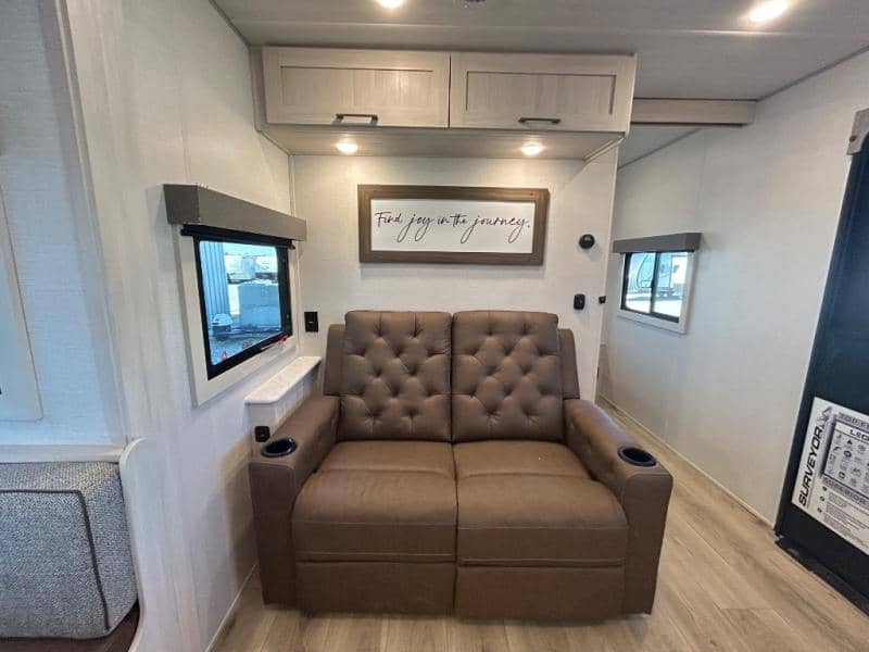 2026 Forest River 2026 Forest River Surveyor Legend - thumbnail 15