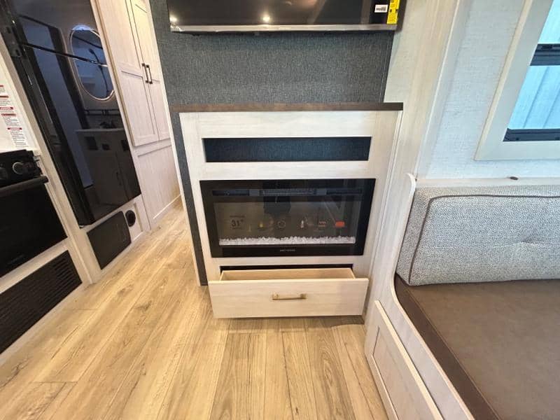 2026 Forest River 2026 Forest River Surveyor Legend - thumbnail 34