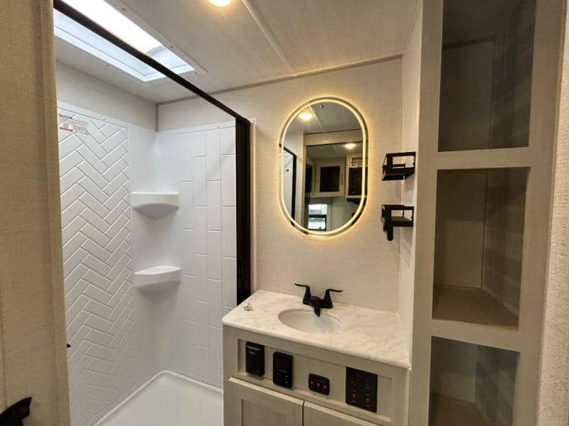 2026 Forest River 2026 Forest River Surveyor Legend - thumbnail 38