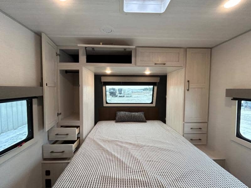 2026 Forest River 2026 Forest River Surveyor Legend - thumbnail 47