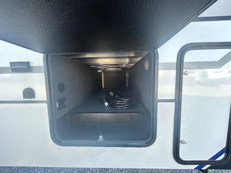 2026 Keystone RV 2026 Keystone RV Fuzion Impact Edition Toy Hauler - thumbnail 11