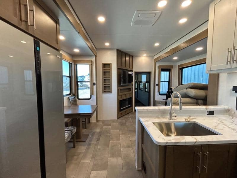 2026 Keystone RV 2026 Keystone RV Fuzion Impact Edition Toy Hauler - thumbnail 16