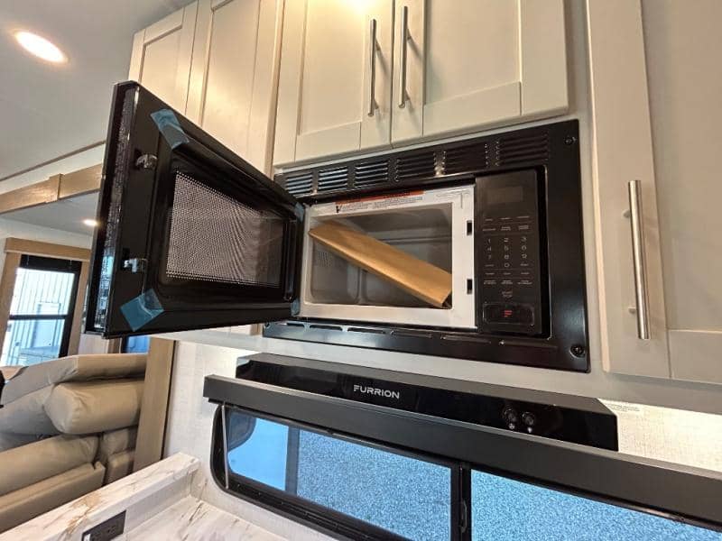 2026 Keystone RV 2026 Keystone RV Fuzion Impact Edition Toy Hauler - thumbnail 23