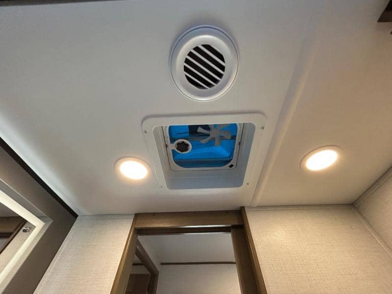 2026 Keystone RV 2026 Keystone RV Fuzion Impact Edition Toy Hauler - thumbnail 43