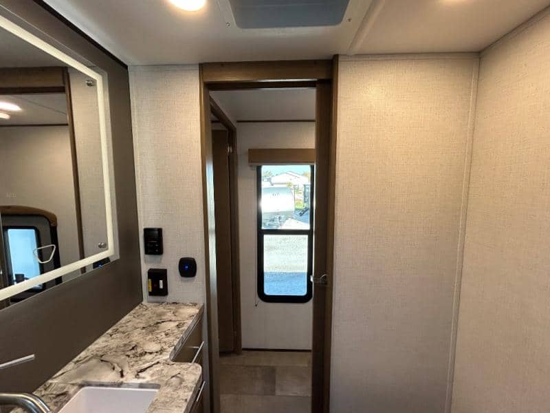 2026 Keystone RV 2026 Keystone RV Fuzion Impact Edition Toy Hauler - thumbnail 44