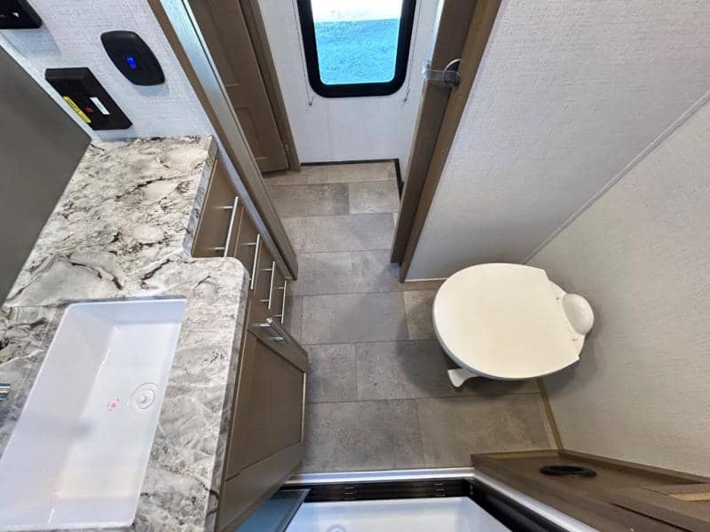 2026 Keystone RV 2026 Keystone RV Fuzion Impact Edition Toy Hauler - thumbnail 46