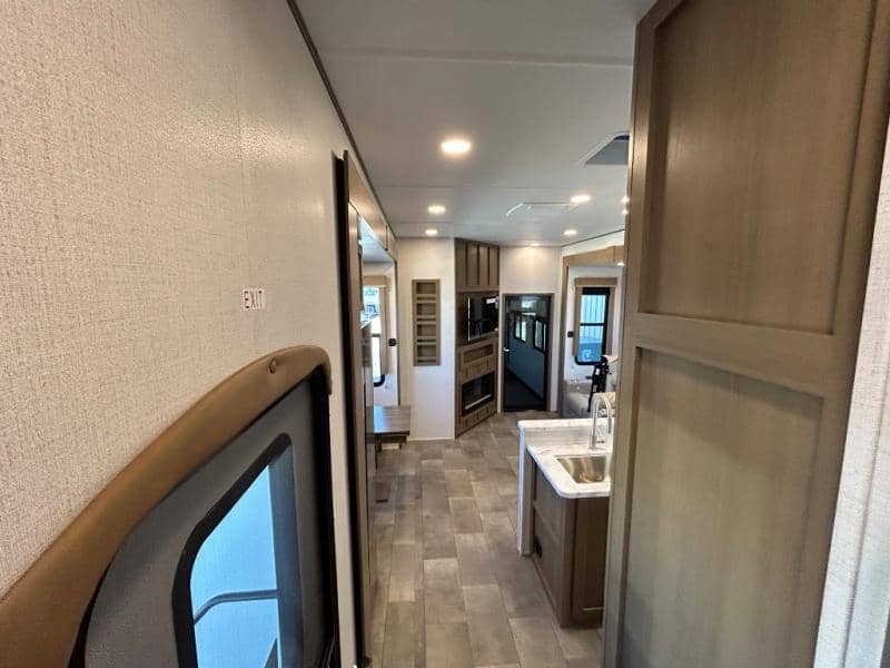 2026 Keystone RV 2026 Keystone RV Fuzion Impact Edition Toy Hauler - thumbnail 54