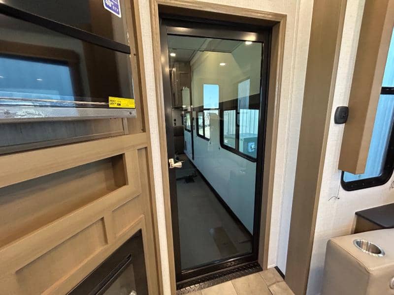 2026 Keystone RV 2026 Keystone RV Fuzion Impact Edition Toy Hauler - thumbnail 55