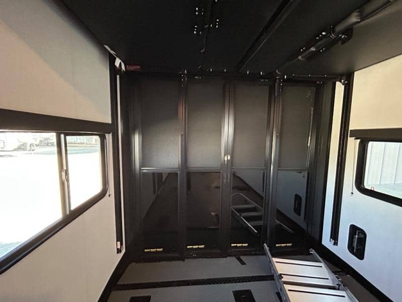 2026 Keystone RV 2026 Keystone RV Fuzion Impact Edition Toy Hauler - thumbnail 60