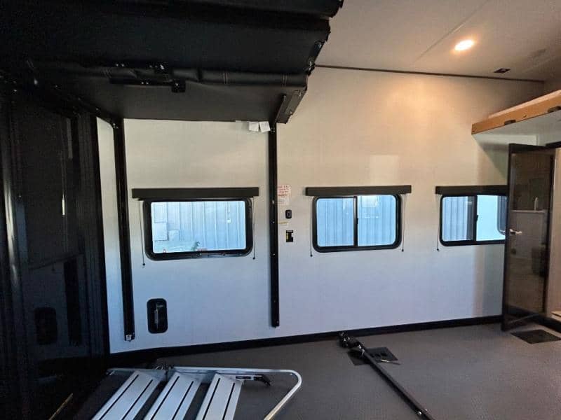 2026 Keystone RV 2026 Keystone RV Fuzion Impact Edition Toy Hauler - thumbnail 61