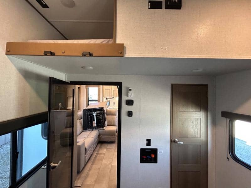 2026 Keystone RV 2026 Keystone RV Fuzion Impact Edition Toy Hauler - thumbnail 62