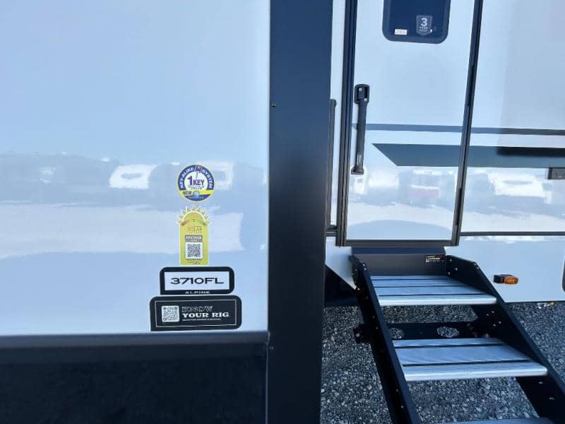 2026 Keystone RV 2026 Keystone RV Alpine - thumbnail 20