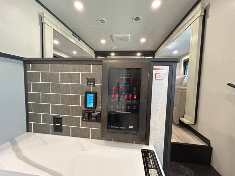 2026 Keystone RV 2026 Keystone RV Alpine - thumbnail 22