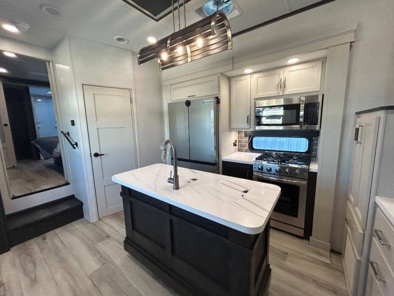 2026 Keystone RV 2026 Keystone RV Alpine - thumbnail 25