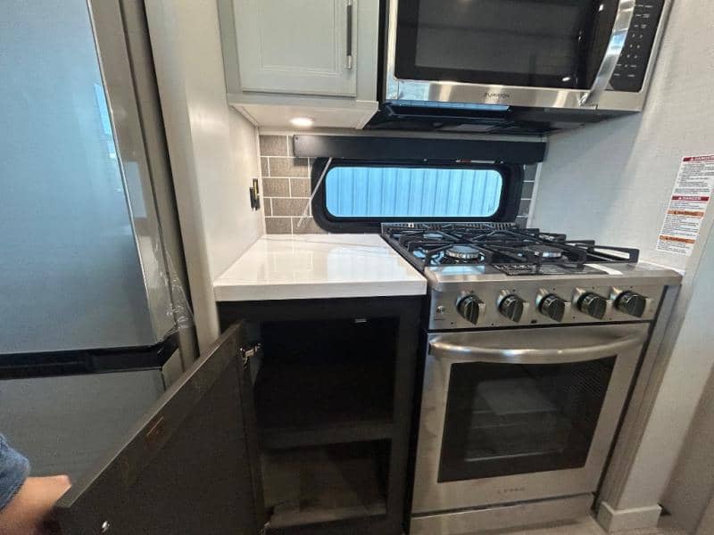 2026 Keystone RV 2026 Keystone RV Alpine - thumbnail 35