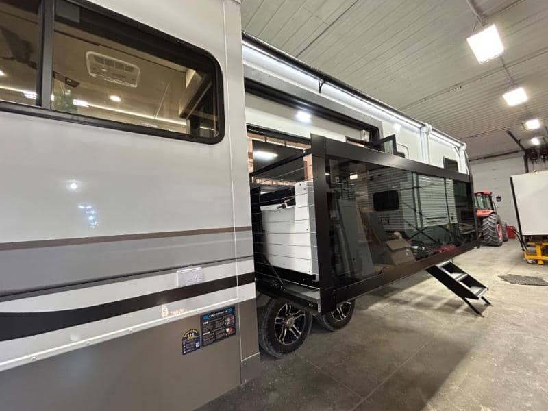 2026 Alliance RV 2026 Alliance RV Paradigm - thumbnail 10