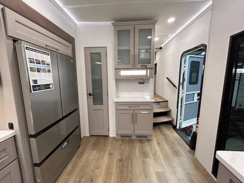 2026 Alliance RV 2026 Alliance RV Paradigm - thumbnail 36