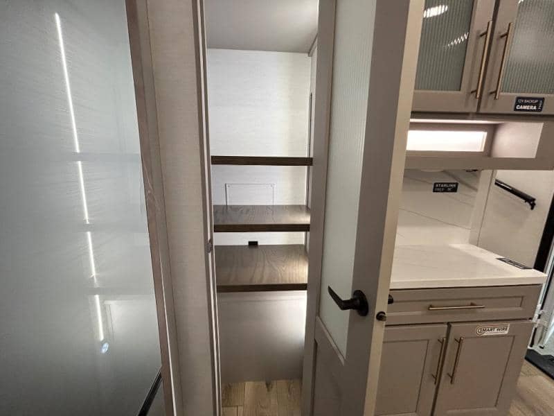 2026 Alliance RV 2026 Alliance RV Paradigm - thumbnail 37