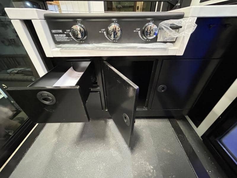 2026 Alliance RV 2026 Alliance RV Paradigm - thumbnail 52