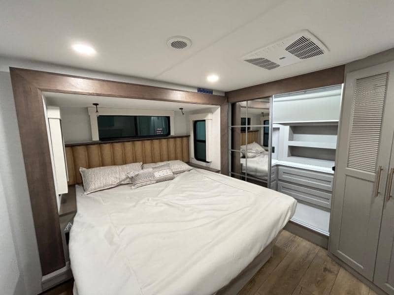 2026 Alliance RV 2026 Alliance RV Paradigm - thumbnail 67