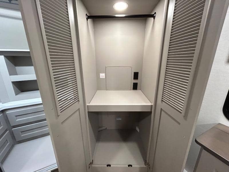 2026 Alliance RV 2026 Alliance RV Paradigm - thumbnail 74