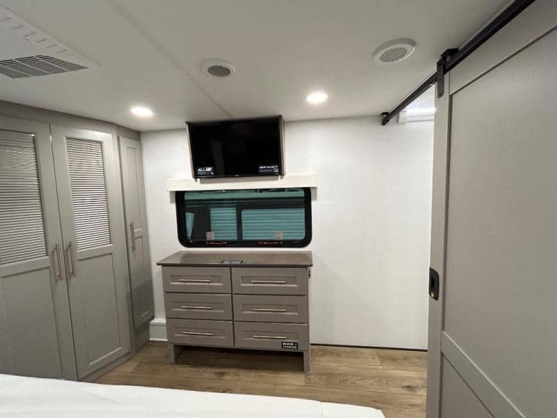 2026 Alliance RV 2026 Alliance RV Paradigm - thumbnail 75