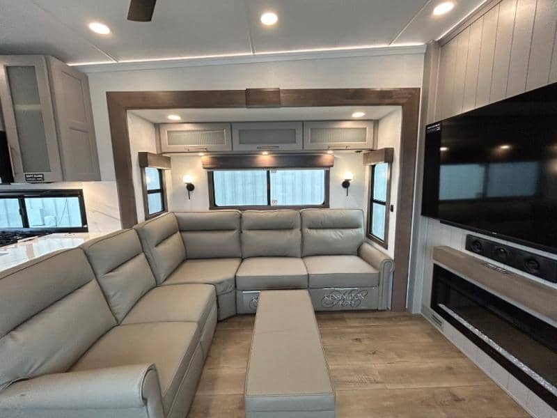 2026 Alliance RV 2026 Alliance RV Paradigm - thumbnail 21
