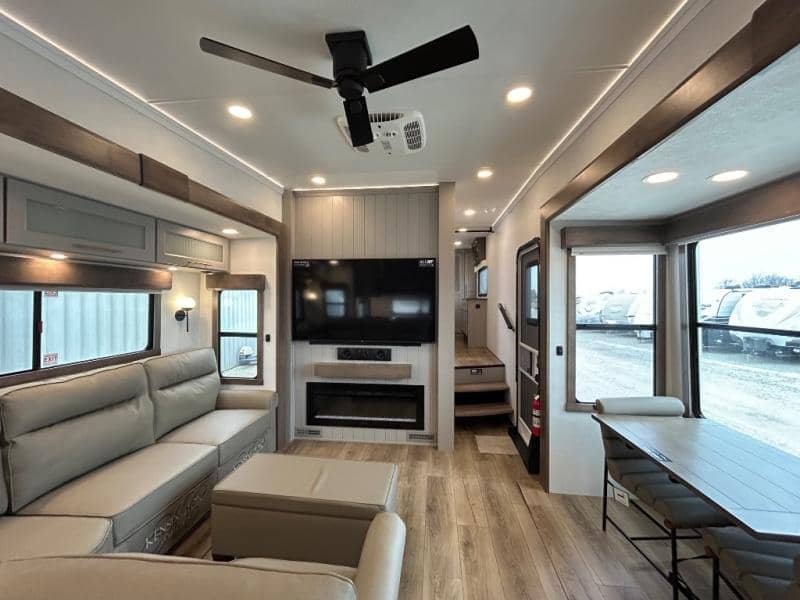 2026 Alliance RV 2026 Alliance RV Paradigm - thumbnail 24