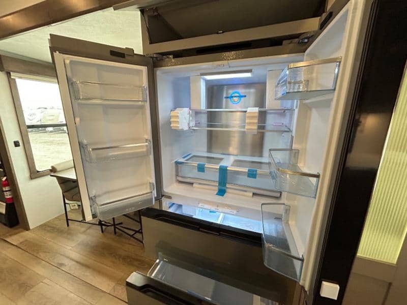 2026 Alliance RV 2026 Alliance RV Paradigm - thumbnail 30