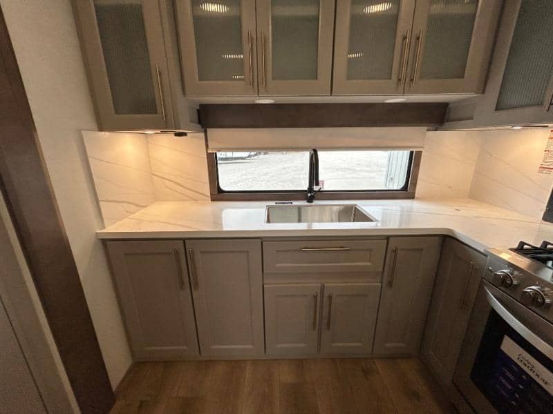 2026 Alliance RV 2026 Alliance RV Paradigm - thumbnail 35