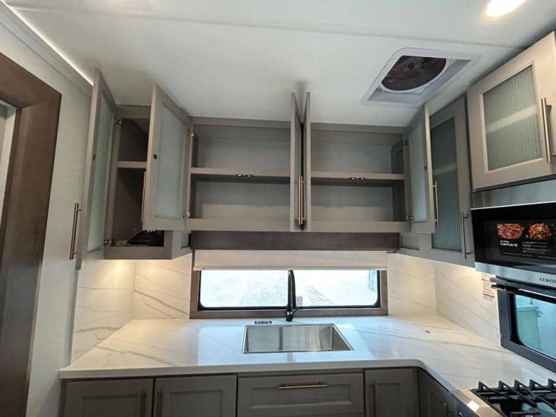 2026 Alliance RV 2026 Alliance RV Paradigm - thumbnail 36