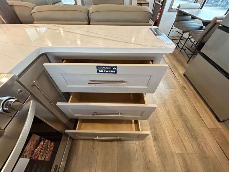 2026 Alliance RV 2026 Alliance RV Paradigm - thumbnail 46