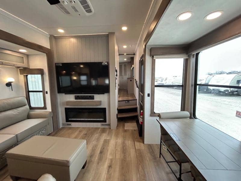 2026 Alliance RV 2026 Alliance RV Paradigm - thumbnail 48