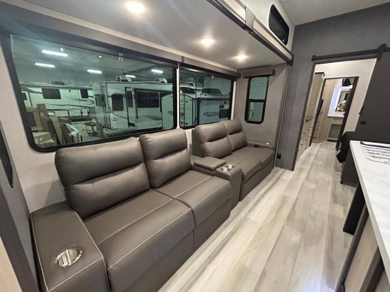 2026 Forest River 2026 Forest River Wildcat - thumbnail 18