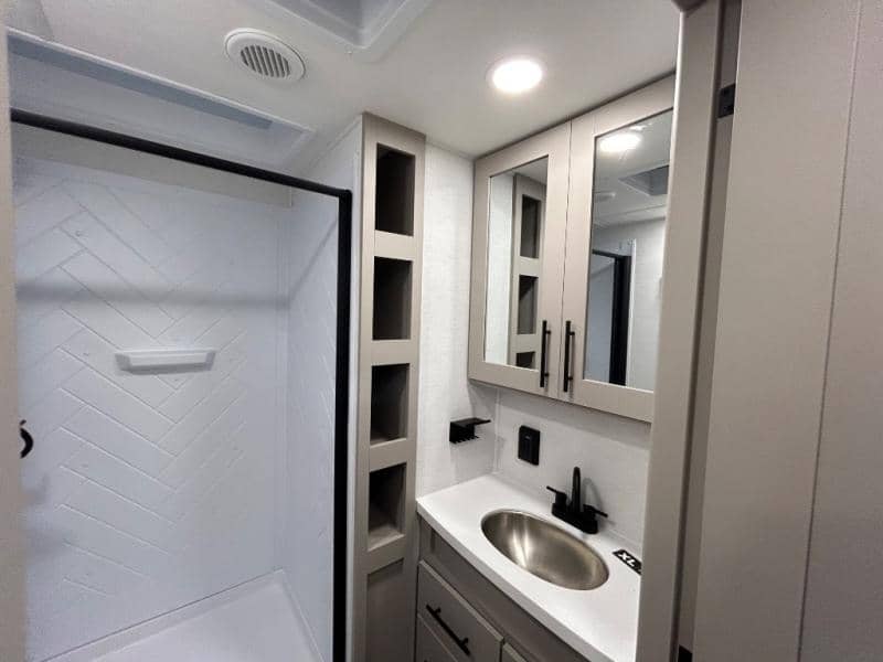 2026 Alliance RV 2026 Alliance RV Delta - thumbnail 38