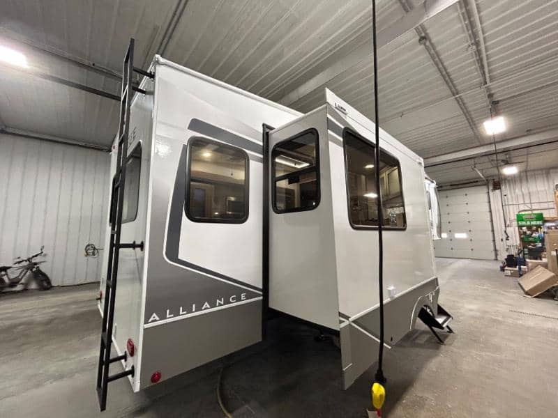 2026 Alliance RV 2026 Alliance RV Avenue - thumbnail 11