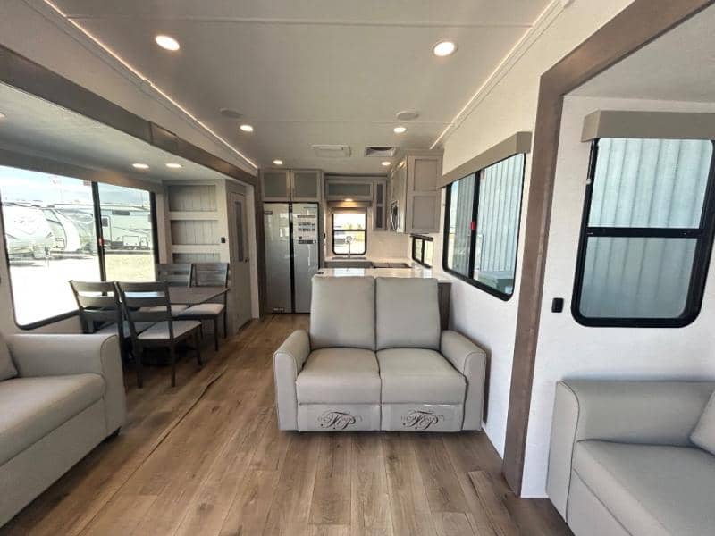 2026 Alliance RV 2026 Alliance RV Avenue - thumbnail 13