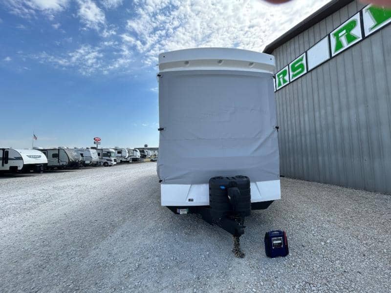 2026 Alliance RV 2026 Alliance RV Benchmark - thumbnail 5