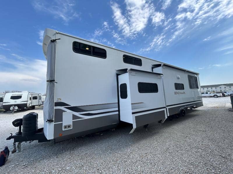 2026 Alliance RV 2026 Alliance RV Benchmark - thumbnail 6