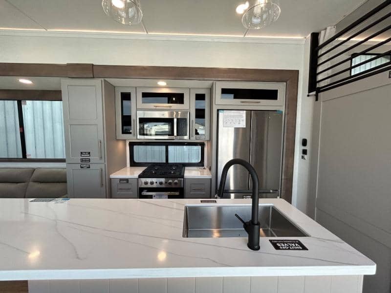 2026 Alliance RV 2026 Alliance RV Benchmark - thumbnail 10