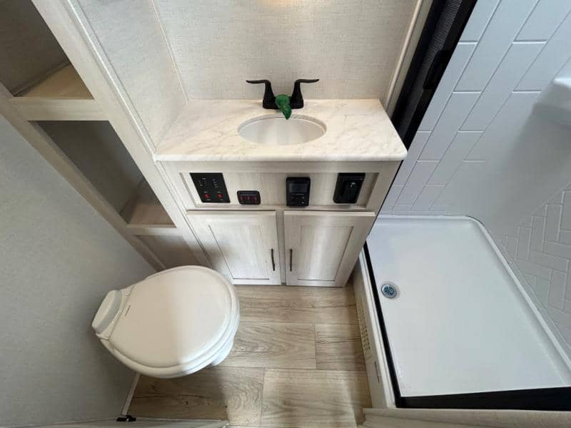 2026 Forest River 2026 Forest River Surveyor Legend - thumbnail 29