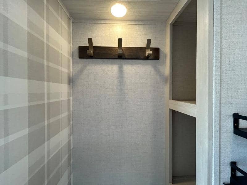 2026 Forest River 2026 Forest River Surveyor Legend - thumbnail 33