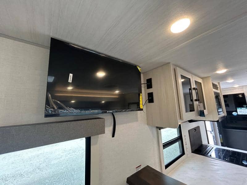 2026 Forest River 2026 Forest River Surveyor Legend - thumbnail 38