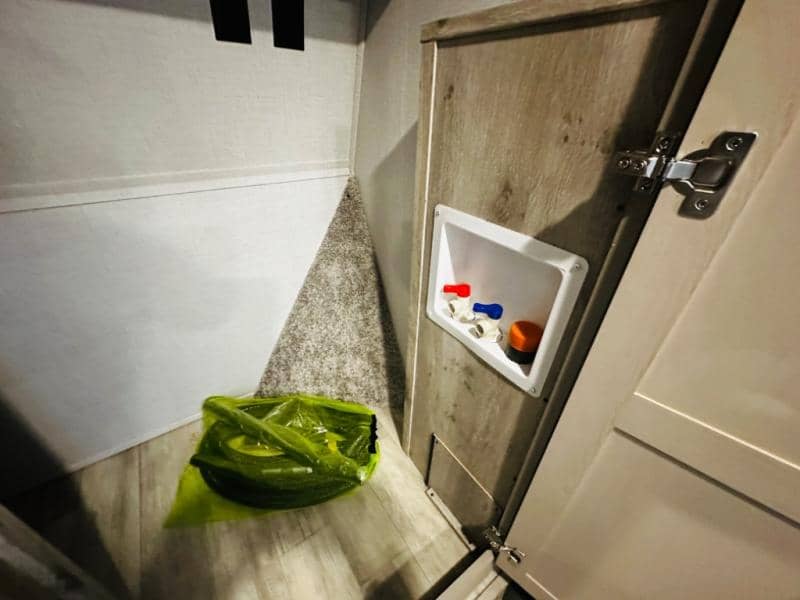 2023 Keystone RV 2023 Keystone RV Alpine - thumbnail 3