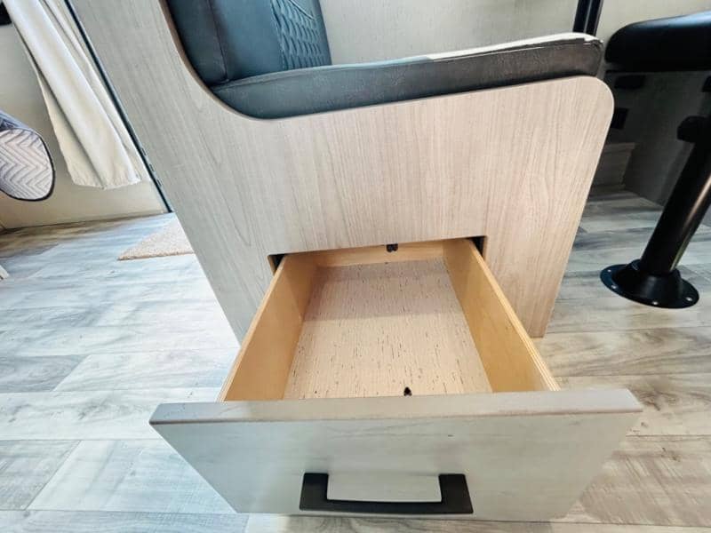 2022 Dutchmen 2022 Dutchmen Kodiak Ultra-Lite - thumbnail 34