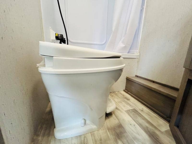 2022 Dutchmen 2022 Dutchmen Kodiak Ultra-Lite - thumbnail 45