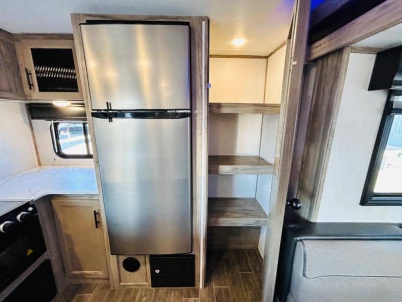 2021 Forest River 2021 Forest River Cherokee Alpha Wolf - thumbnail 18